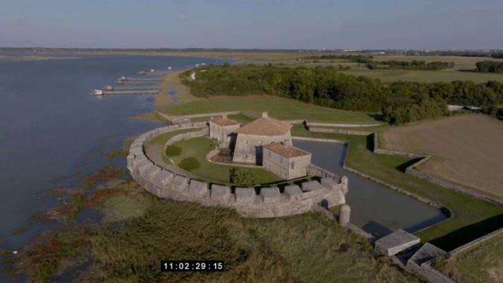 Photo aérienne du fort Lupin